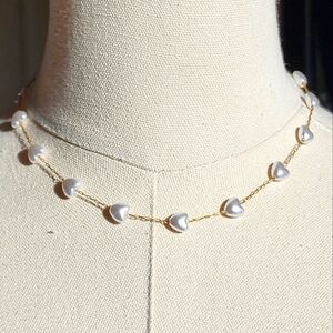 Heart pearl necklace. Simulant pearl and stainless steel